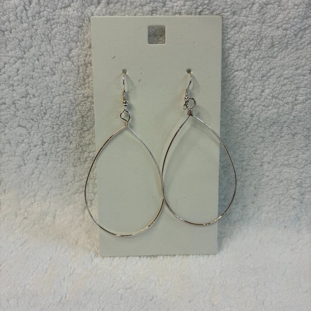 NWT Silver Plated Hoop Earrings Jewelry